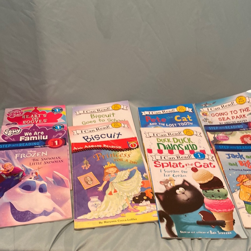 🦊 12 Level 1 Kids Children's paperback books Frozen Biscuit Pete and more